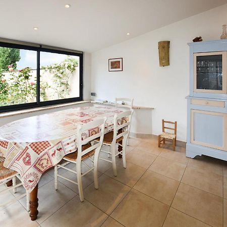 2 Bedroom Gorgeous Home In Villes-Sur-Auzon Luaran gambar