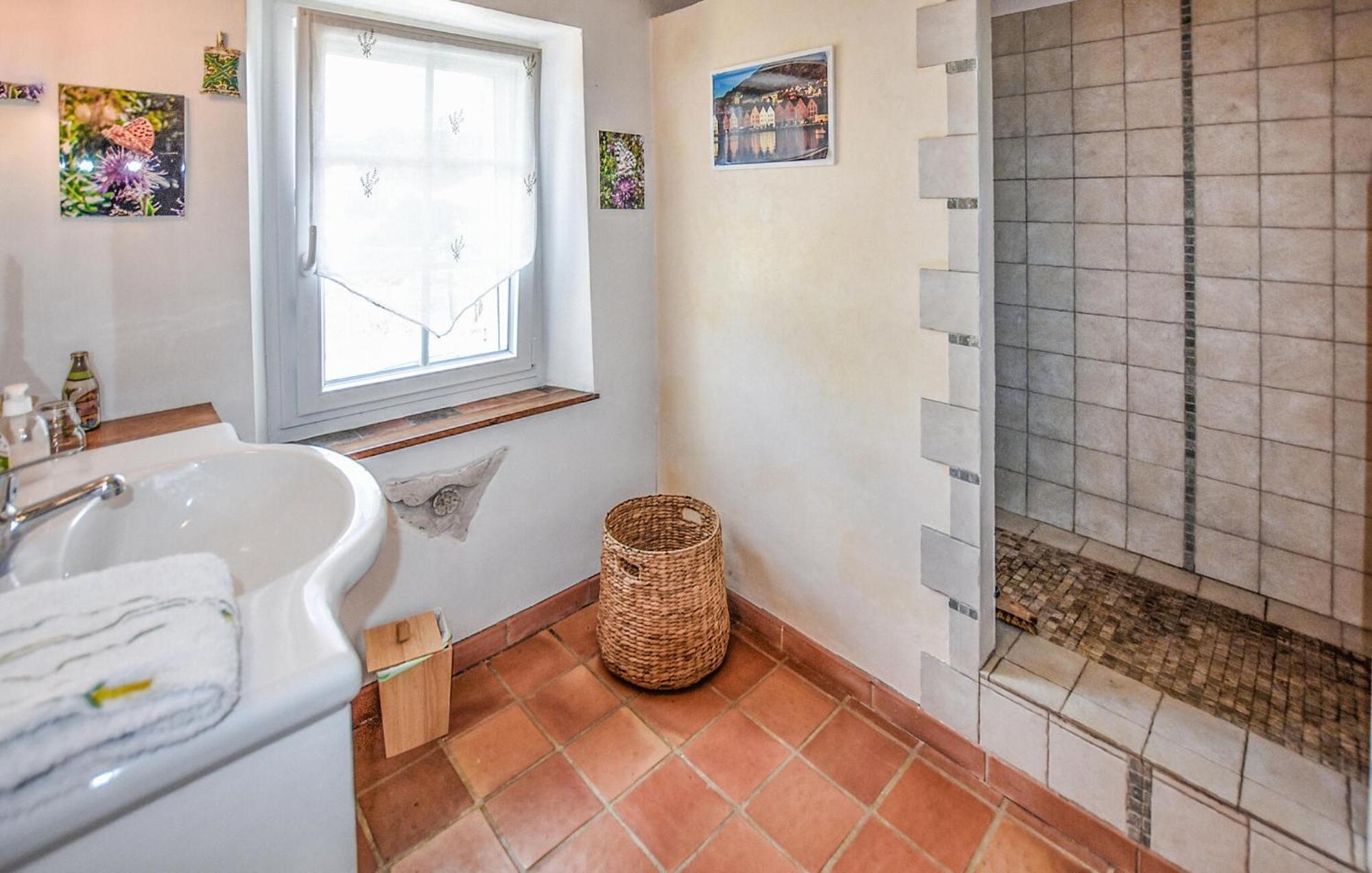 2 Bedroom Gorgeous Home In Villes-Sur-Auzon Luaran gambar